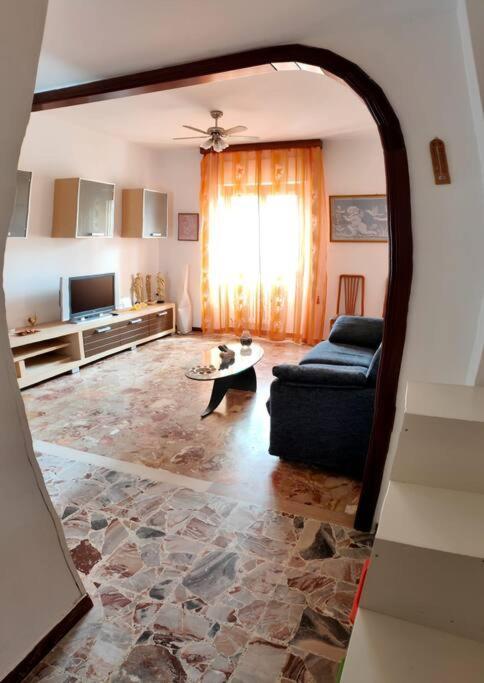 Sunshinehouse Casa Vacanze Ischitella Exteriör bild